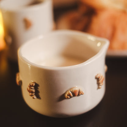 Croissant Matcha-Cup – Handgefertigte Matcha-Schale aus Stoneware